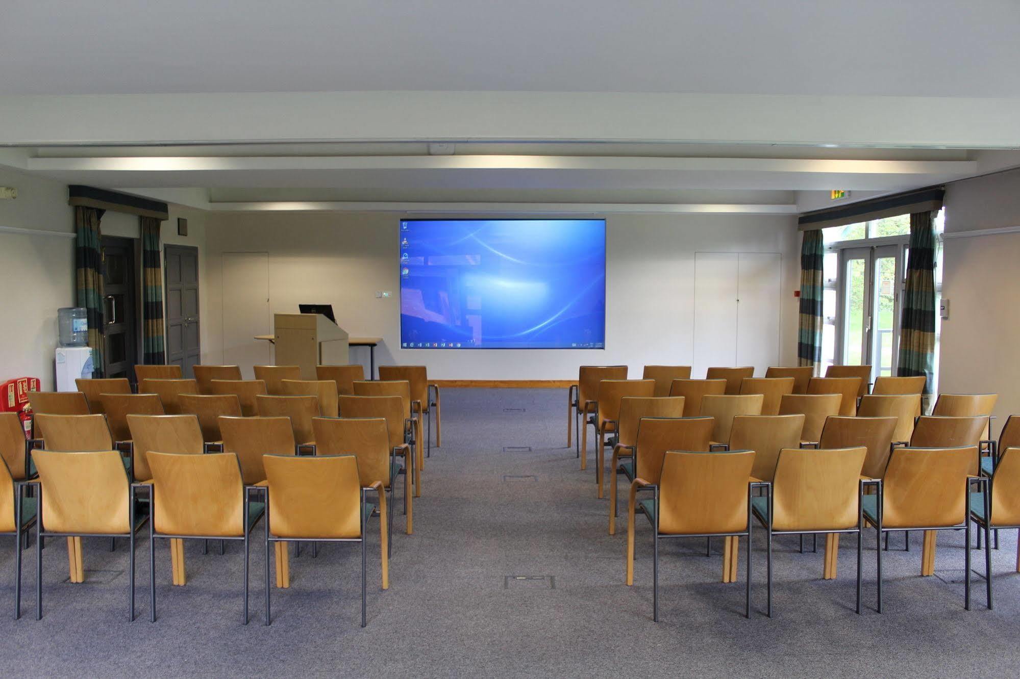 Cim Business Centre Hotel Maidenhead Ngoại thất bức ảnh