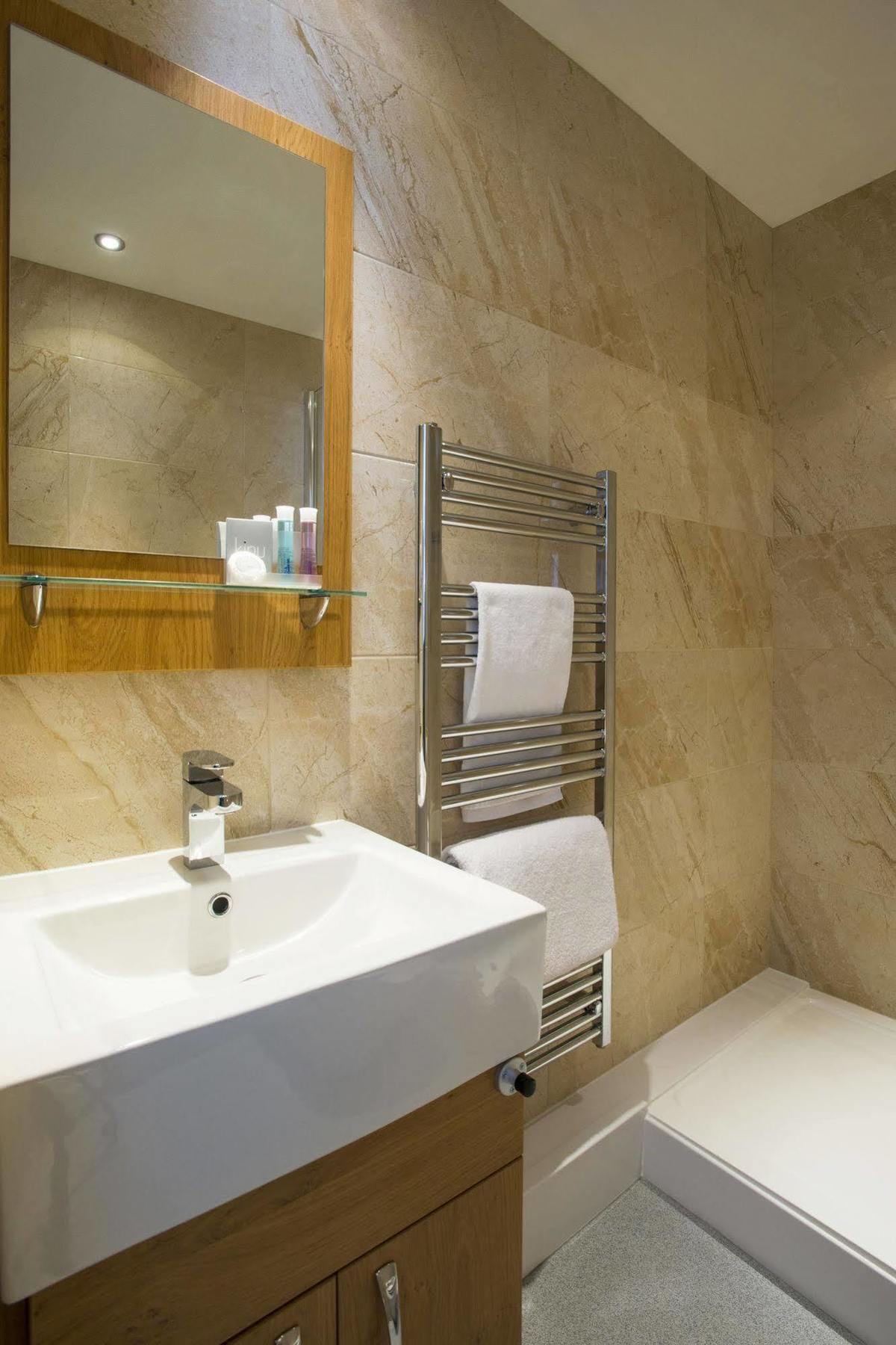 Cim Business Centre Hotel Maidenhead Ngoại thất bức ảnh